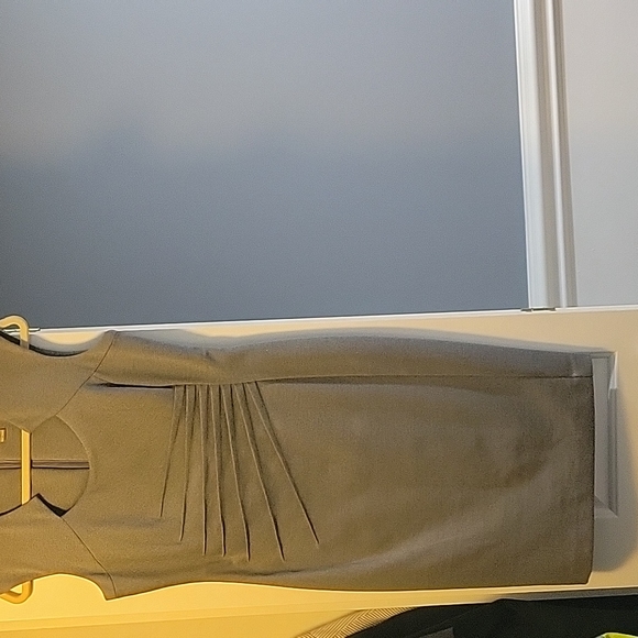 Calvin Klein gray sheath dress, EUC🎉🎊 - Picture 4 of 13